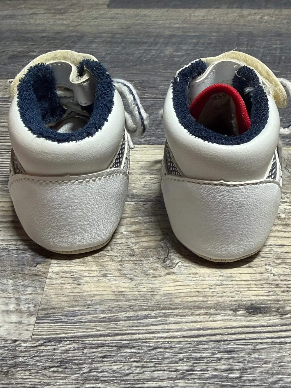 Vintage Dyna Kids Baby Crib Shoes White Red High Top Sneakers Size 1 Soft Sole